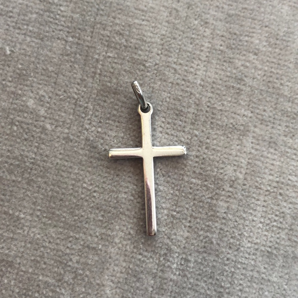 Cross pendant